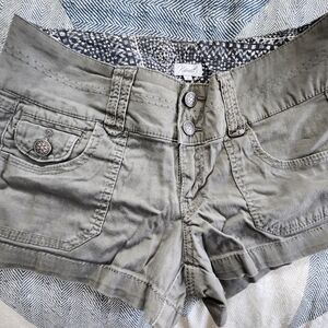 Kismet Olive Cargo Shorts